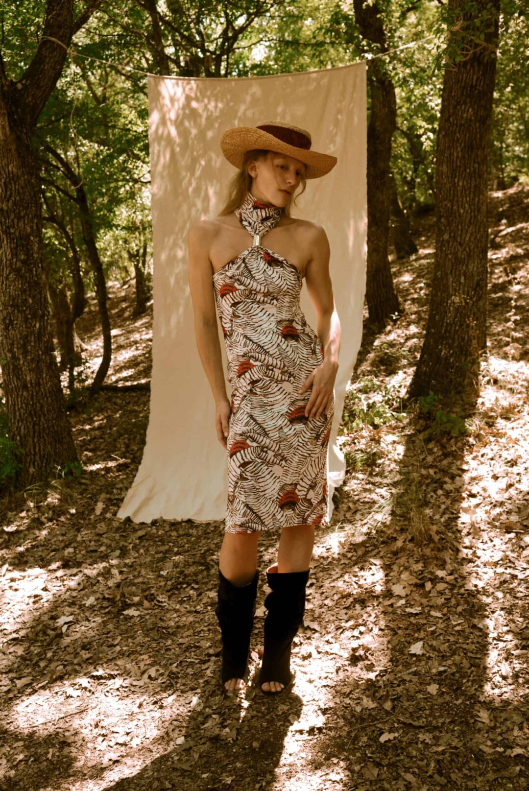 ΦΟΡΕΜΑ ΑΜΑΝΙΚΟ MIDI ΕΛΑΣΤΙΚΟ FLORAL PRINT .