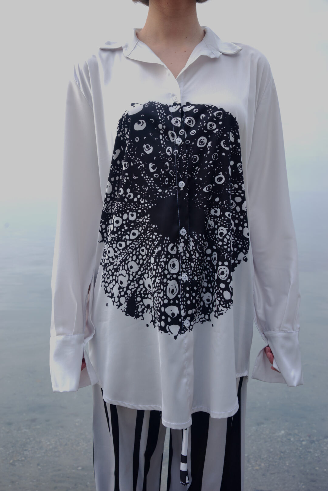 Πουκάμισο σατέν μακρυμάνικο print αχινός .