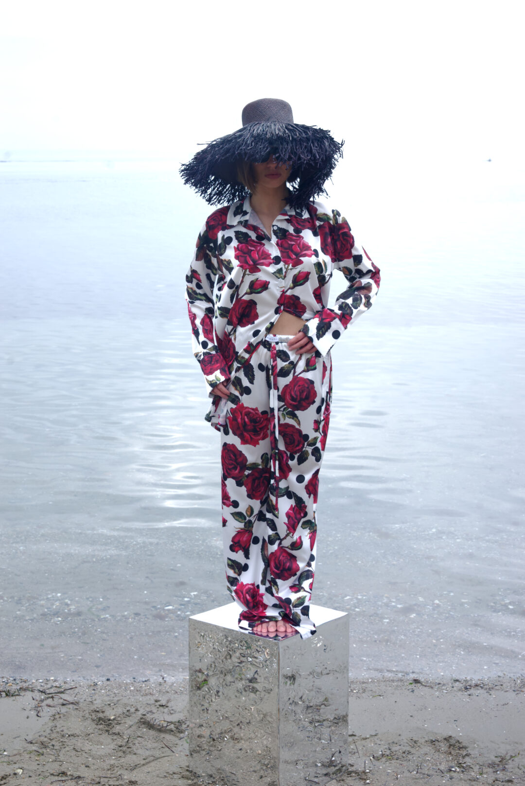 Πουκάμισο σατέν μακρυμάνικο print πουά floral .